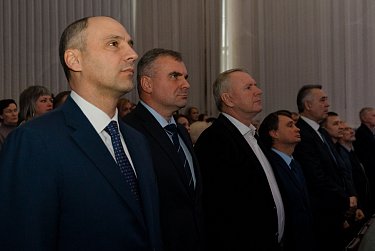Отмечены лучшие работники энергетической отрасли 